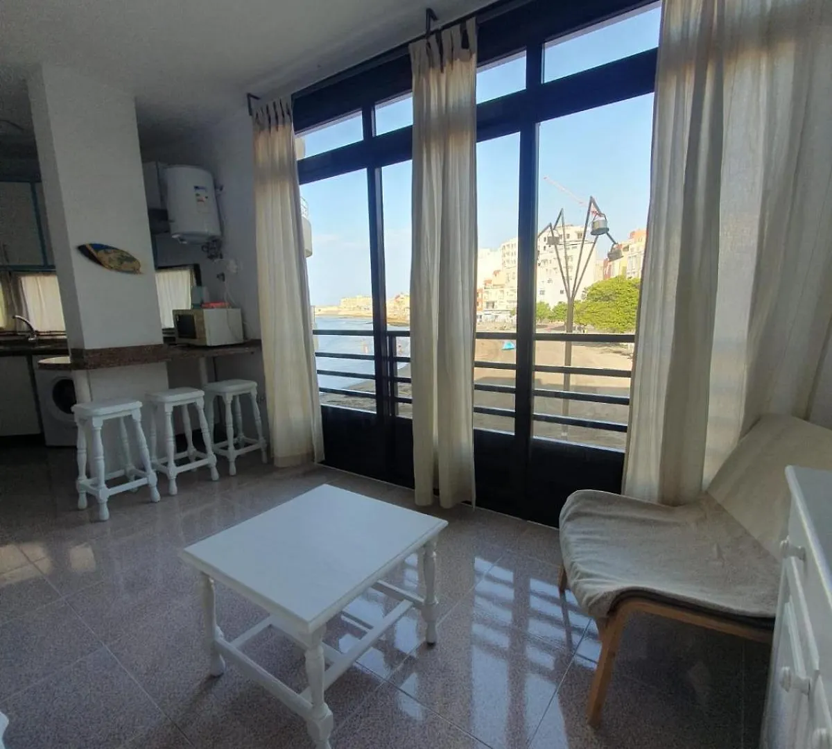 alquilaencanarias El Medano beach 1 Apartamento El Médano
